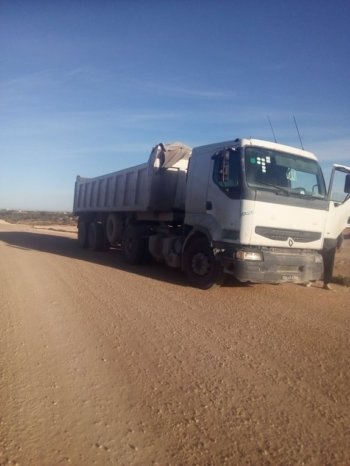 À vendre tracteur routier Renault Kerax 380 avec semi remorque benne complet