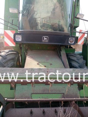 À vendre Moissonneuse batteuse avec cabine John Deere 1065 complet