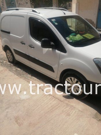 À vendre Utilitaire fourgon Citroën Berlingo B9 complet