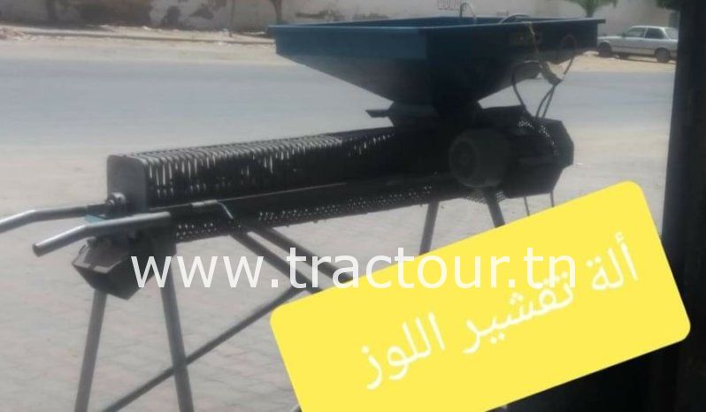 Construction Machine à décortiquer صنع و تصليح آلات تكسير و تقشير اللوز complet