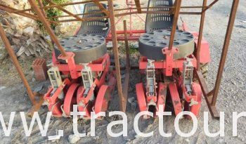 À vendre Planteuse à rangs complet