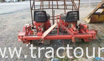 À vendre Planteuse à rangs complet