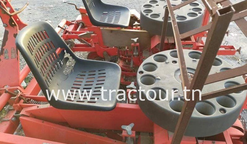 À vendre Planteuse à rangs complet