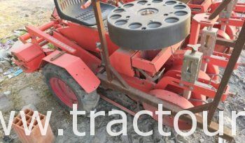À vendre Planteuse à rangs complet