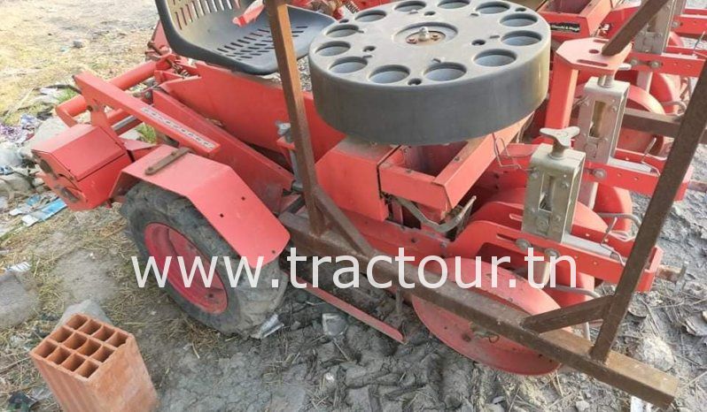 À vendre Planteuse à rangs complet
