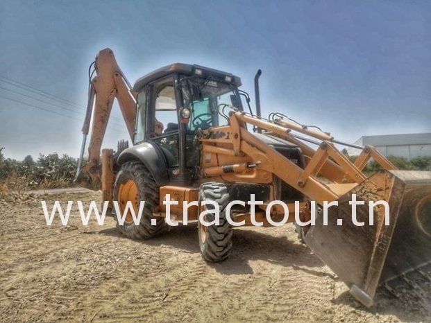 À louer (للكراء) Tractopelle Case  للكراء complet