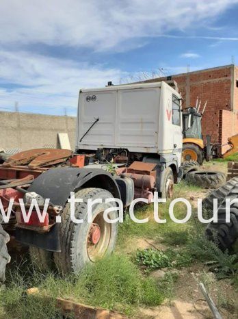 À vendre Tracteur routier Renault Major R350 avec installation pour benne complet