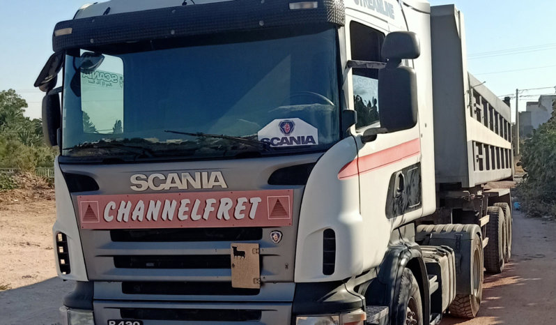 À vendreTracteur routier Scania R420 avec benne Comet 20m³ complet