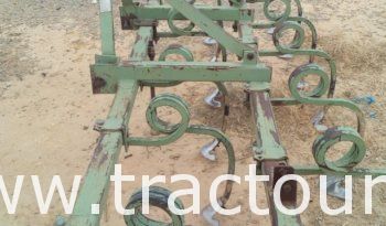À vendre Tracteur avec matériels International 1055 complet
