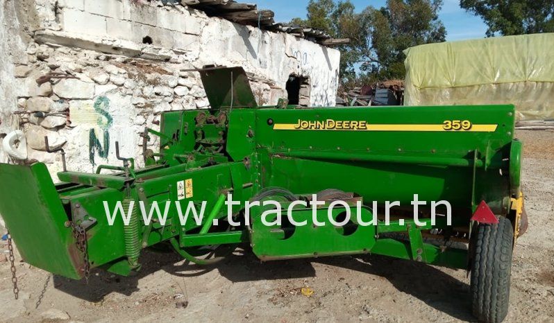 À vendre Presse à paille – Brissa John Deere 359 complet