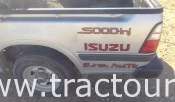 À vendre Camionnette 4 portes avec benne Isuzu Super Faster 2500 injection LS complet