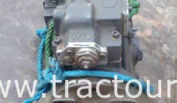 À vendre Pompe hydraulique pour pelle sur chenilles poclain complet