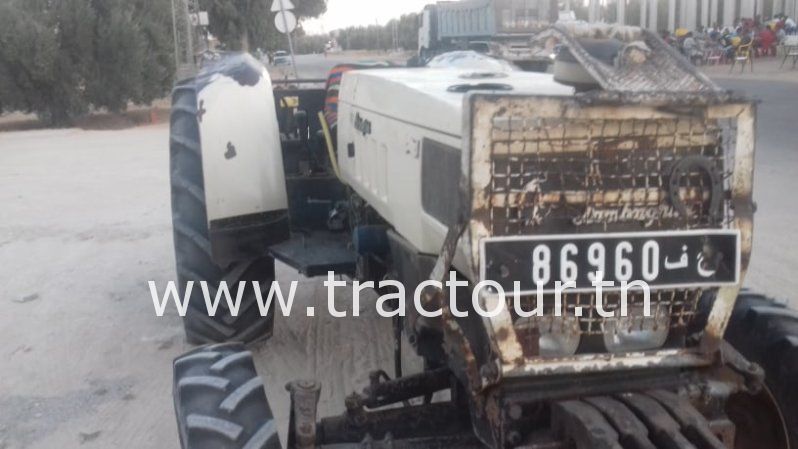 À vendre Tracteur Lamborghini 674-70 N complet