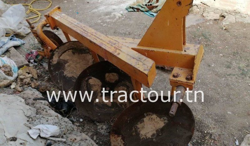 À vendre Tracteur Same Explorer II 90 avec charrue à 3 disques complet