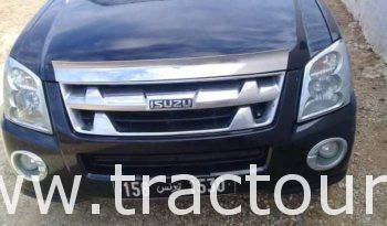 À vendre Camionnette 2 portes avec benne Isuzu D-max 2.5 TD complet