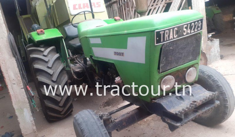 À vendre Tracteur Deutz M 70 07 avec semoir complet