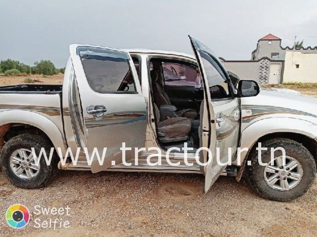 À vendre Pick-up 4×4 avec benne Toyota Hilux 7 2.5 D4D complet