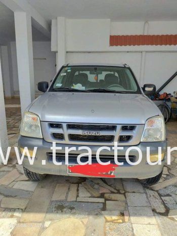 À vendre Pick-up 4×4 avec benne Isuzu DMax 2.5 TD ➕ Double pont ➕ climatiseur ➕ benne d’origine complet