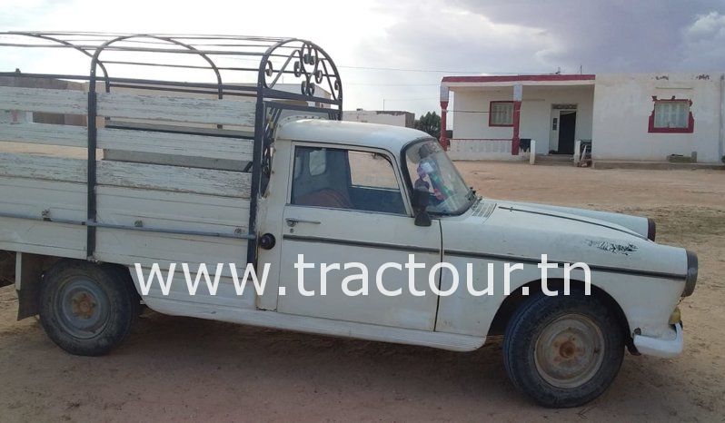 À vendre Camionnette 2 portes avec benne Peugeot 404 complet