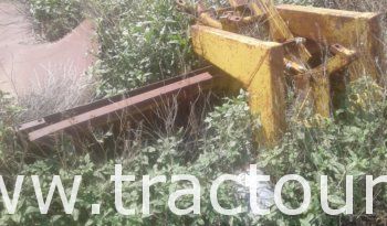À vendre Offset 12/24 Huard avec lame niveleuse Huard et 3 remorques plateaux complet