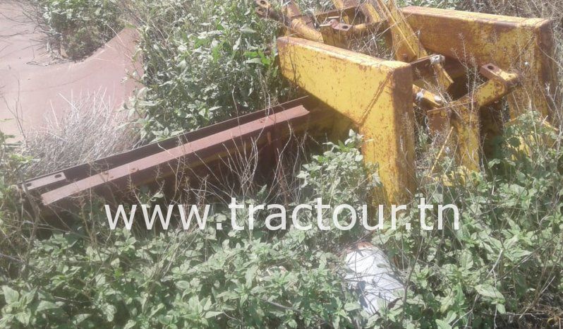 À vendre Offset 12/24 Huard avec lame niveleuse Huard et 3 remorques plateaux complet