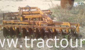 À vendre Offset 12/24 Huard avec lame niveleuse Huard et 3 remorques plateaux complet