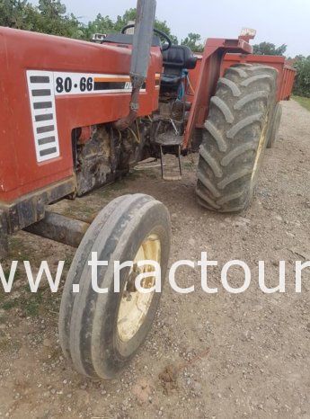 À vendre Tracteur Fiat 80-66 complet