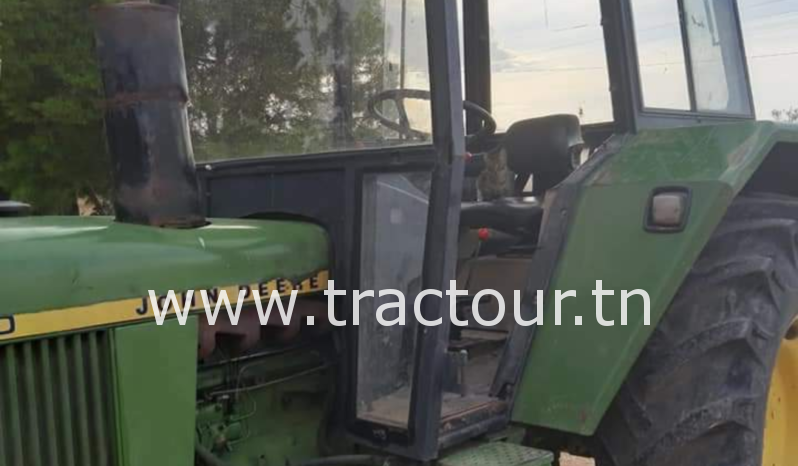 À vendre Tracteur avec matériels John Deere 2030 complet