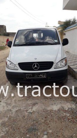 À vendre Utilitaire fourgon Mercedes Vito 109 CDI complet