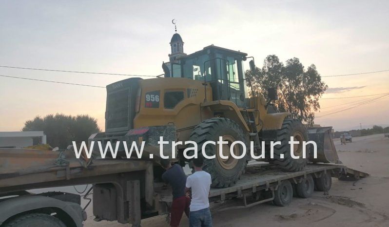 Service de transport d’engin et de location de camion avec porte char complet