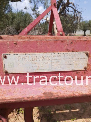 À vendre Canadienne à ressorts 13 dents Fieldking complet