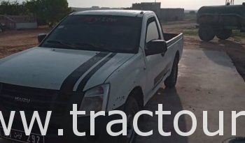 À vendre Camionnette 2 portes avec benne Isuzu D-max 2.5 TD Khalij complet