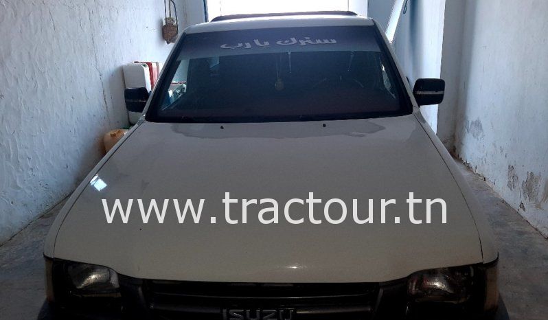 À vendre Camionnette 2 portes avec benne Isuzu complet