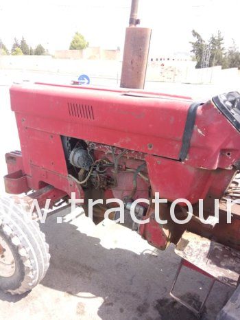 À vendre Tracteur International 784 complet
