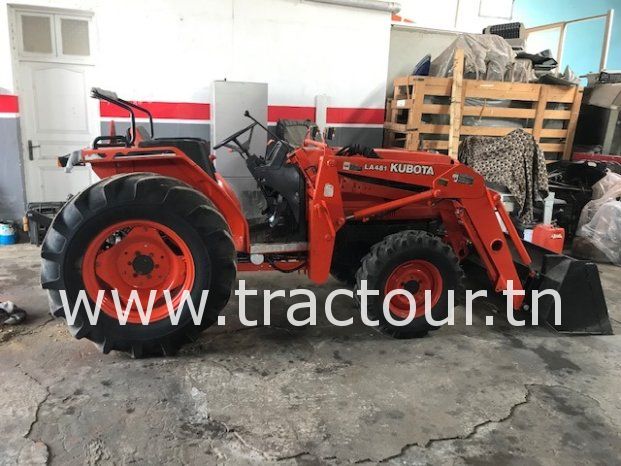 À vendre Micro-tracteur Kubota L4200 avec chargeur frontal complet