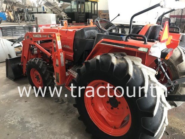 À vendre Micro-tracteur Kubota L4200 avec chargeur frontal complet