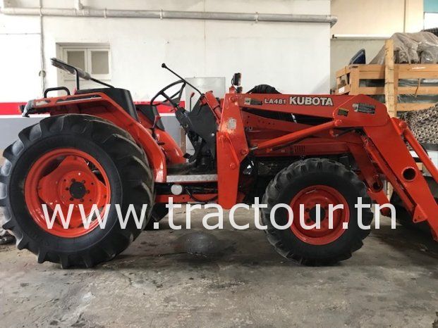 À vendre Micro-tracteur Kubota L4200 avec chargeur frontal complet