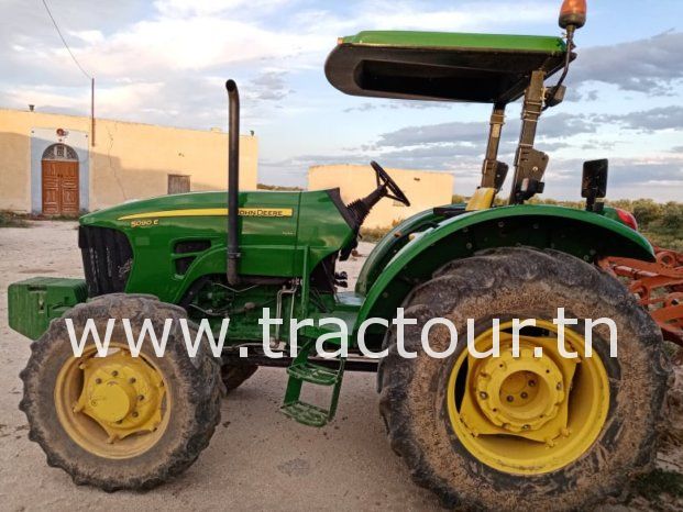 À vendre Tracteur John Deere 5090E Turbo complet