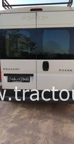 À vendre Utilitaire fourgon Peugeot Boxer complet