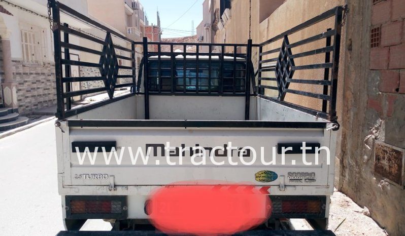 À vendre Camionnette 2 portes avec benne Mahindra Pickup SC complet