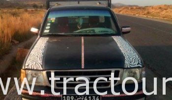 À vendre Camionnette 2 portes avec benne Ford Ranger complet