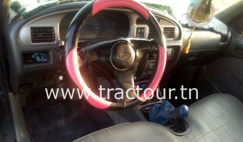 À vendre Camionnette 2 portes avec benne Ford Ranger complet