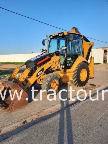 À vendre Tractopelle Caterpillar 428 E avec 4 pneus neufs complet