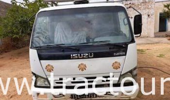 À vendre Camion plateau avec ridelles Isuzu NPR complet