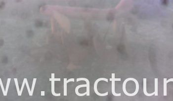 À vendre Charrue à 3 disques Massey Ferguson complet