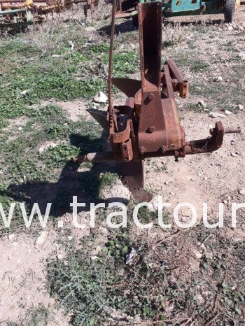 À vendre Charrue à 2 socs Huard complet