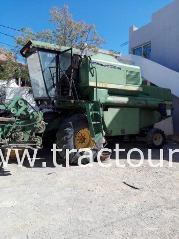 À vendre Moissonneuse batteuse John Deere 1068H complet