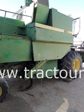 À vendre Moissonneuse batteuse John Deere 1068H complet