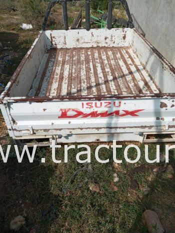 À vendre Benne pour camionnette Isuzu DMax complet