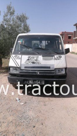 À vendre Utilitaire fourgon Renault Trafic T1100D complet